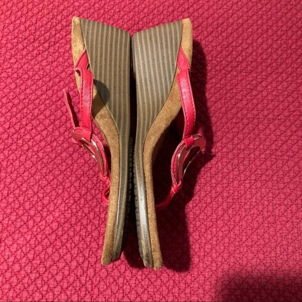 VIONIC Sz 5 Park Orchid Leather Thong Wedge  Suede Insole Sandals - Picture 3 of 9